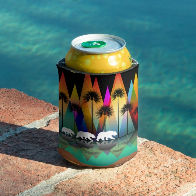 Porta-lata Urso Em Montanhas Modernas Da Floresta (Piscina in situ)