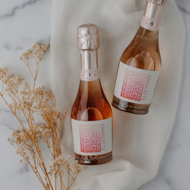 Porta-vozes simples do retrato feminino moderno ro (Criador carregado)