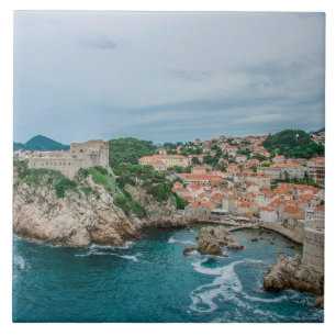 Porto de Dubrovnik e centro urbano