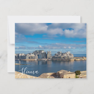 Porto de Sliema e arranha-céus em Malta