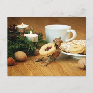 Postal Acorn elf comendo biscoito - Cartão de Natal