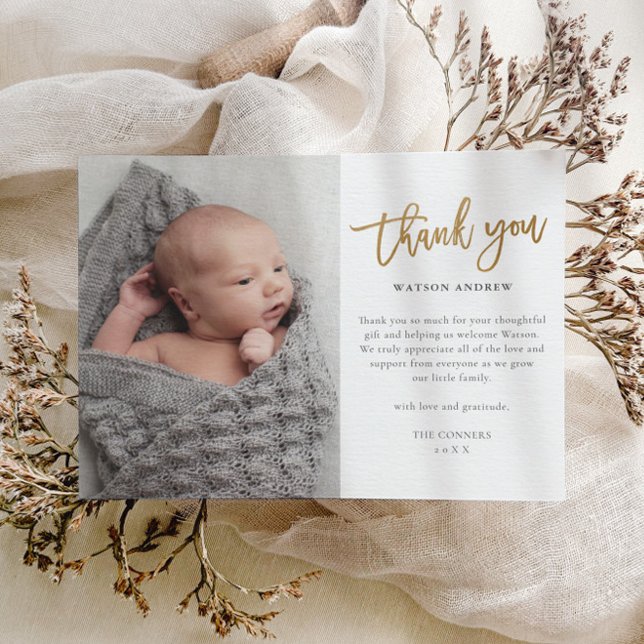 Postal Cartão de Agradecimento de Foto com Letra Moderna  (Elegant Gold Thank You Script Baby Photo Thank You Card.)