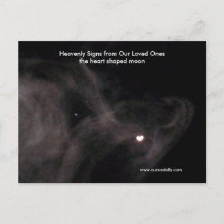 Postal Cartão de posto de lua em forma de coração.