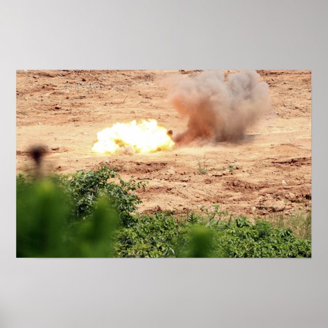 Pôster 10 blocos de 2,5 kg de TNT (Frente)