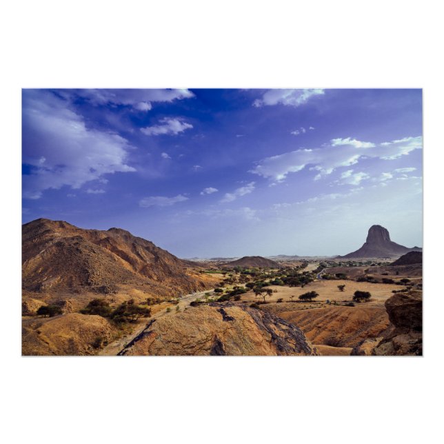 Pôster A beleza encantadora da natureza deserta sob um az (Frente)