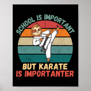 Poster A Escola De Lama Retroativa É Importante.