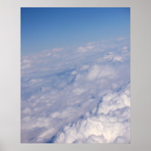 Poster acima das nuvens
