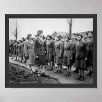 African American Office Inspects Troops