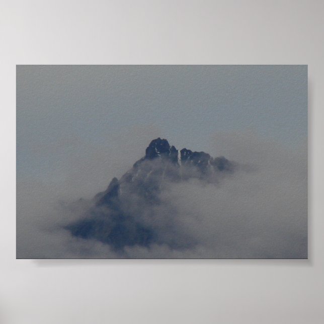 Pôster Alcance para o pico mais alto - Logan Guinn (Frente)