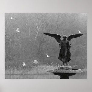 Poster Angel Sculpture in Pond