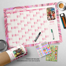 Ano Familiar 2026 - Funky Pinks Photo Wall Planner