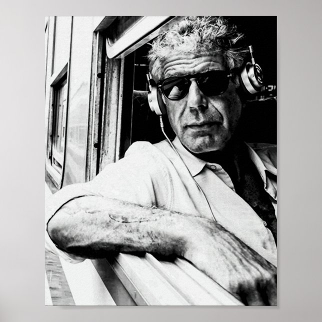 Poster Anthony Bourdain com fones de ouvido 1 (Frente)