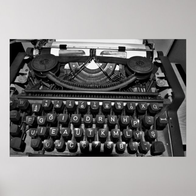 Poster antiga máquina de escrever usada na correspondênci (Frente)