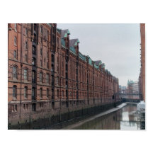 Armazéns de Canal de Hamburgo na Alemanha no Inver
