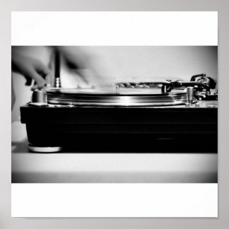 Pôster Arranhando na mesa giratória