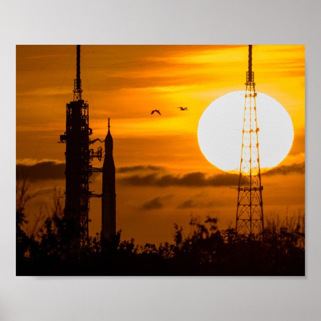 Poster Artemis Moon Rocket no amanhecer (Frente)
