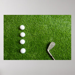 Poster As bolas de golfe estão na grama verde