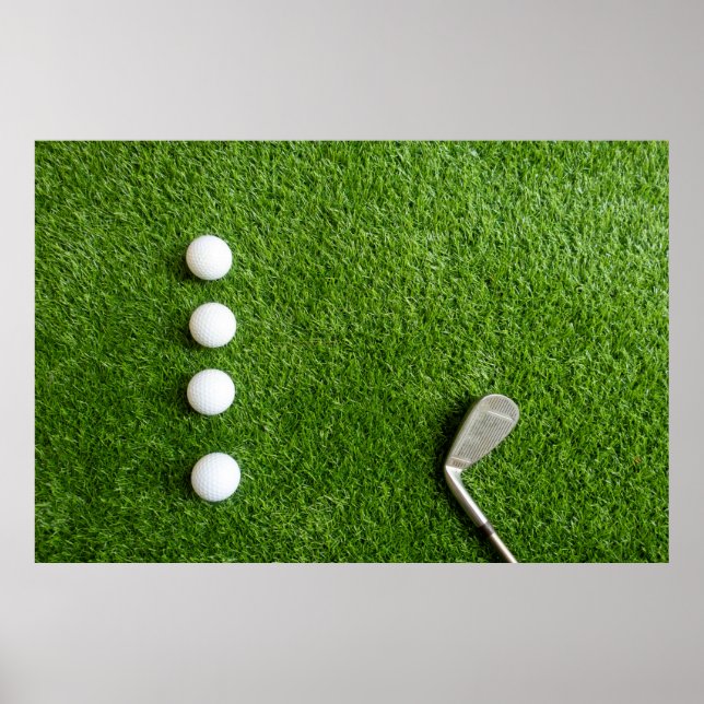 Poster As bolas de golfe estão na grama verde (Frente)