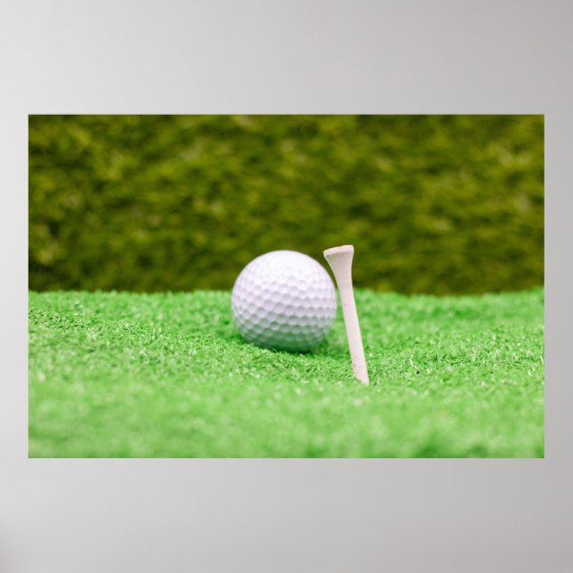 Poster As bolas de golfe estão na grama verde (Frente)