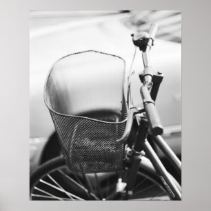 Pôster Ásia, Japão, Tóquio. Cesta de bicicleta na Ginz