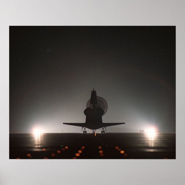Pôster Aterrissagem da Atlântida espacial (STS-106) (Frente)