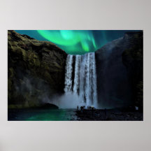 Aurora Borealis Em Waterfall Skógafoss, Islândia