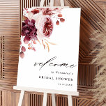 Poster Autumn Romance Floral Chá de panela Sinal de Boas-<br><div class="desc">Este sinal de boas-vindas do chá de panela apresenta um buquê de flor de aquarela,  rosa de jardim,  pedônia,  e grama-pampas em vermelho-burgundy,  marrom,  rosa-pincelado sobre as folhas do outono. Para uma personalização mais avançada deste design,  clique no BOTÃO FERRAMENTA DESIGN AZUL. Itens correspondentes também estão disponíveis.</div>