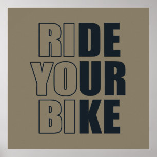 Poster aventura de bicicleta fora da montanha
