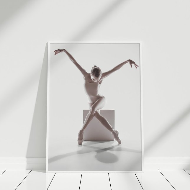 Poster Ballerina Dancer Modern Fotografia Art (Ballerina Dancer Modern Photography Art Poster in a white frame.)