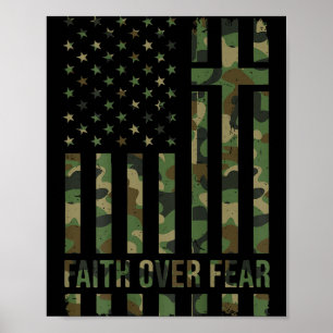 Poster Bandeira Americana Camuflada Fé Sobre Medo Cristão