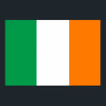 Pôster Bandeira da Irlanda<br><div class="desc">Você vai adorar esta linda design irlandesa de FlagWare; Irlanda! Excelente de presentes! Oferecemos capas, capas e capas personalizadas para muitos eletrônicos e telefones inteligentes, incluindo iPhone, iPod, iPad, Blackberry, & Samsung Galaxy S. Procure no nosso site ideias sobre presentes, como travesseiros, cintas, relógios, gravatas e chapéus. Éire bratach; Gaeilge...</div>