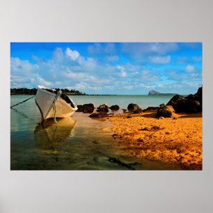 Poster Barco De Pesca Na Praia Mauritiana Com Islet
