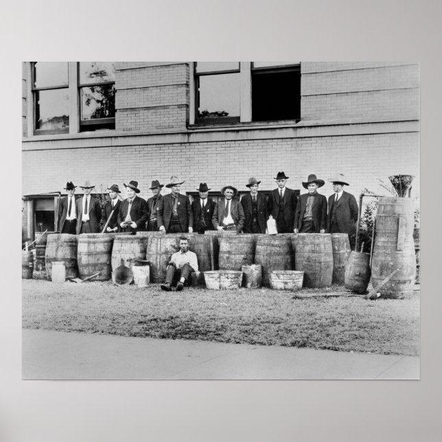 Pôster Barris de Bootleg Liquor, 1922. Vintage Photo (Frente)