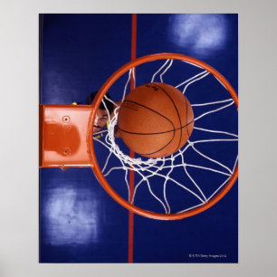 Poster basquetebol na aro