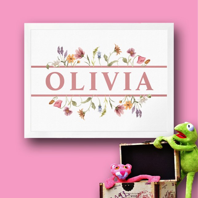 Poster Bebê Menina Pink Wildflower Name (Beautiful floral wall art name plaque for nursery or girl's bedroom.  Pretty in pink.)