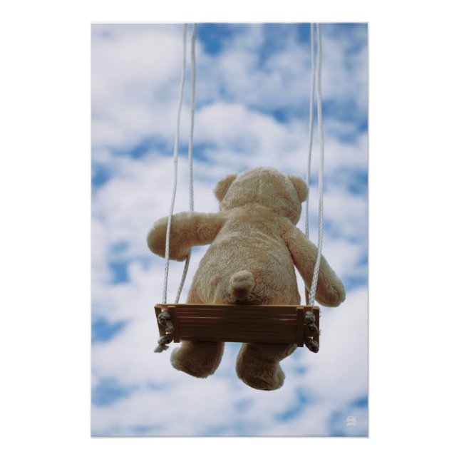 Pôster Beertje op schommel met bewolkte blauwe lucht. (Frente)