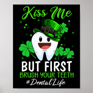 Poster Beije Me Duende Dentista Dental Imediato St Patric