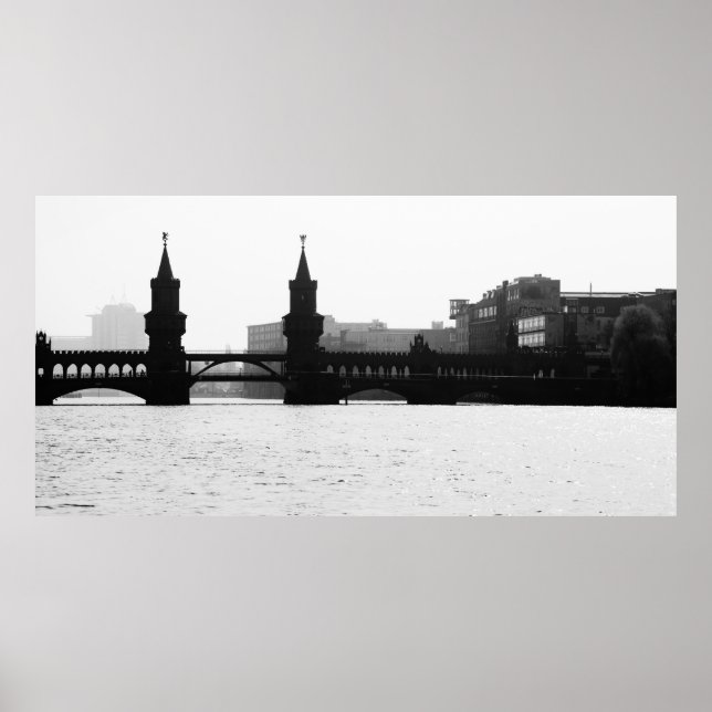 Pôster Berliner Oberbaumbrücke Schwarz Weiß (Frente)