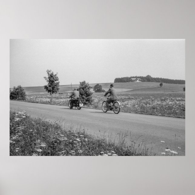 Poster Bicicleta de Atração a Motociclos 1968 Preto e Bra (Frente)