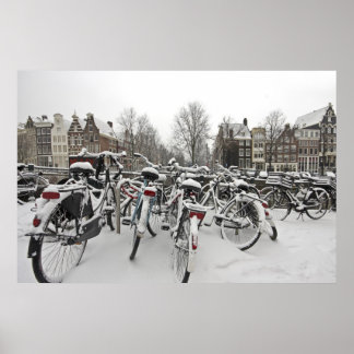 Pôster Bicicletas no inverno em Amsterdã, Países Baixos