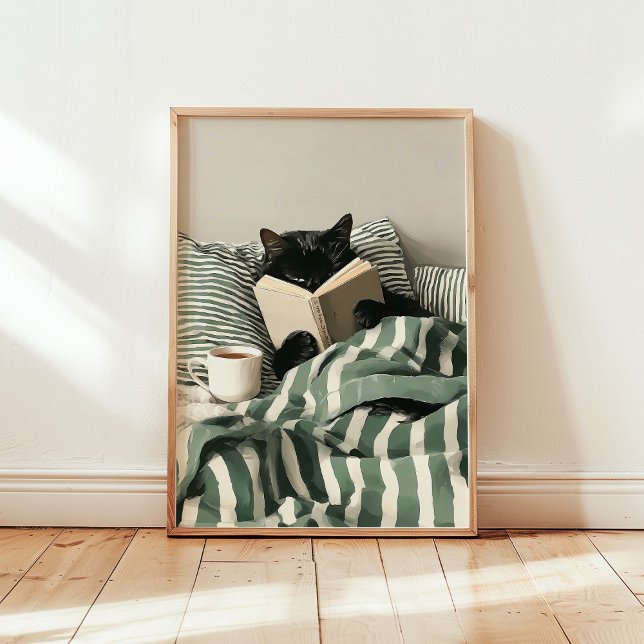 Poster Black Cat reading book in bed (Criador carregado)