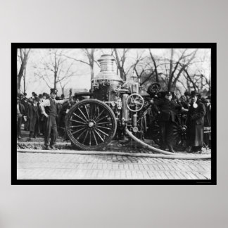Pôster Bombeiros e seu motor de incêndio 1910