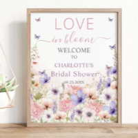 Borboletas de Flor Silvestre Rosa Roxa Amam em Flo