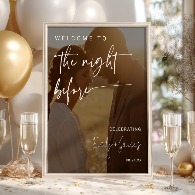 Poster Branco minimalista moderno sobre o ensaio fotográf (Modern Minimalist White on Black Photo Rehearsal Poster)