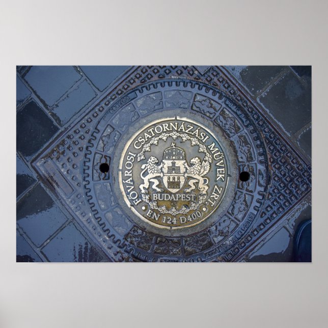 Poster Brasão de Armas de Budapeste em uma Tampa de Esgot (Frente)