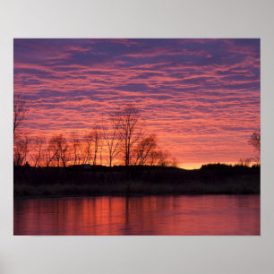 Pôster Brilliant sunset reflects into the Calamus River