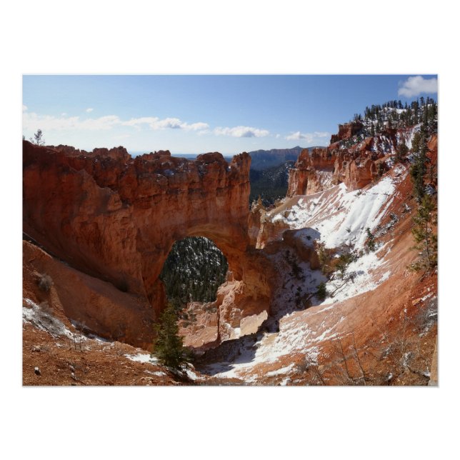 Pôster Bryce Canyon Natural Bridge Snowy Landscape Foto (Frente)