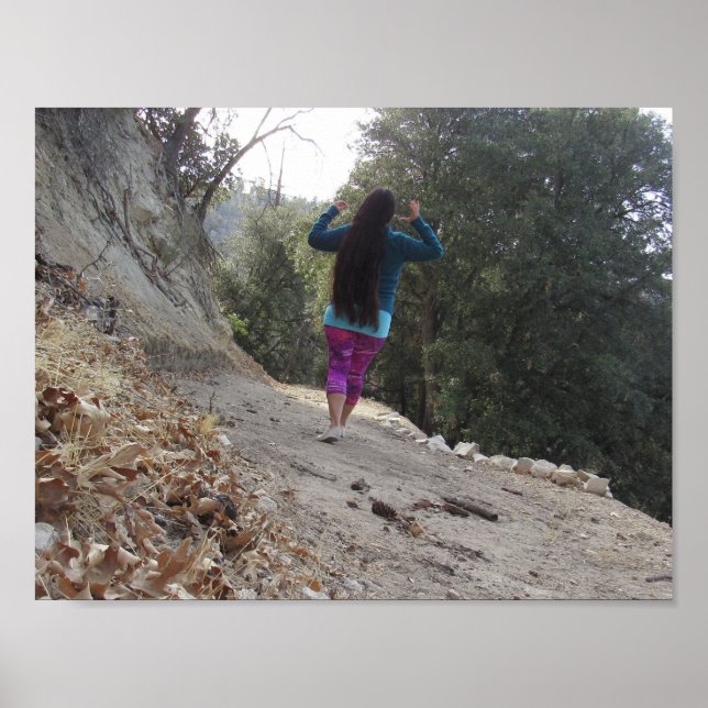 Pôster Cabelo Longo Na Floresta (Frente)