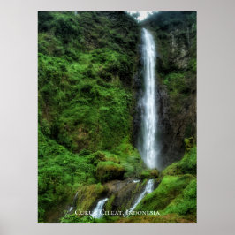 Poster Cachoeira de Água Natural Verde Fresca e Exuberant