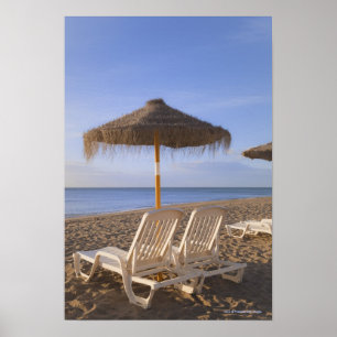 Poster Cadeiras de praia da areia com guarda-chuva